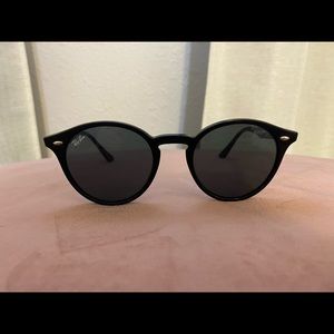 WOMENS BLACK CIRCLE FRAME RETRO RAYBANS